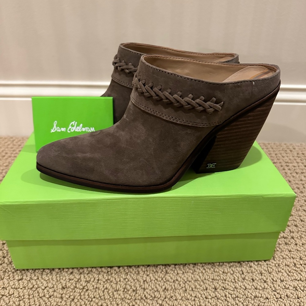 BRAND NEW!! Sam Edelman mule shoes. Neutral Mushroom color, Comes with box.